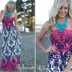 Loila Hot Pink Ombre Maxi Dress with Damask Print (M)